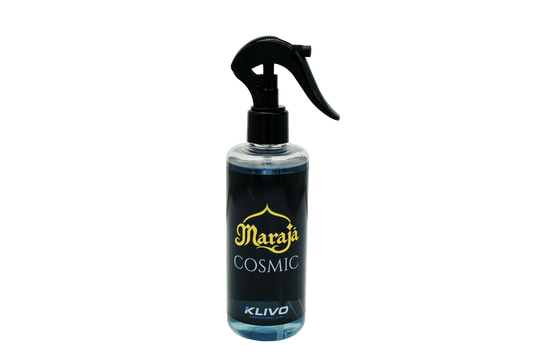 Deodorante spray Marajà Cosmic – flacone con erogatore a trigger e liquido azzurro, vista frontale