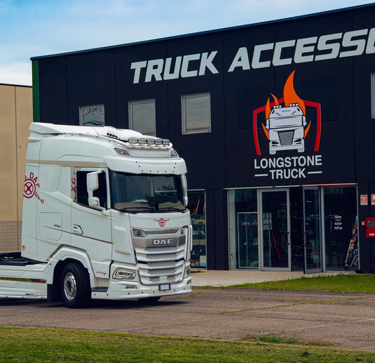 Da oltre 40 anni siamo al fianco degli autotrasportatori con un'unica missione: rendere ogni camion un mezzo unico, curato, personale.