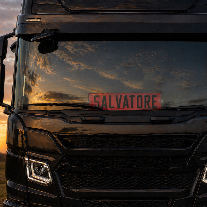 Carica immagine in Galleria Viewer, Targa camion personalizzata pressata rossa con caratteri neri e ventose
