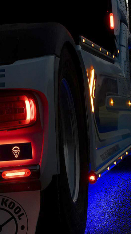 POSSIBILITÀ DI CUSTOMIZZARE IL TUO CAMION NELLA NOSTRA OFFICINA